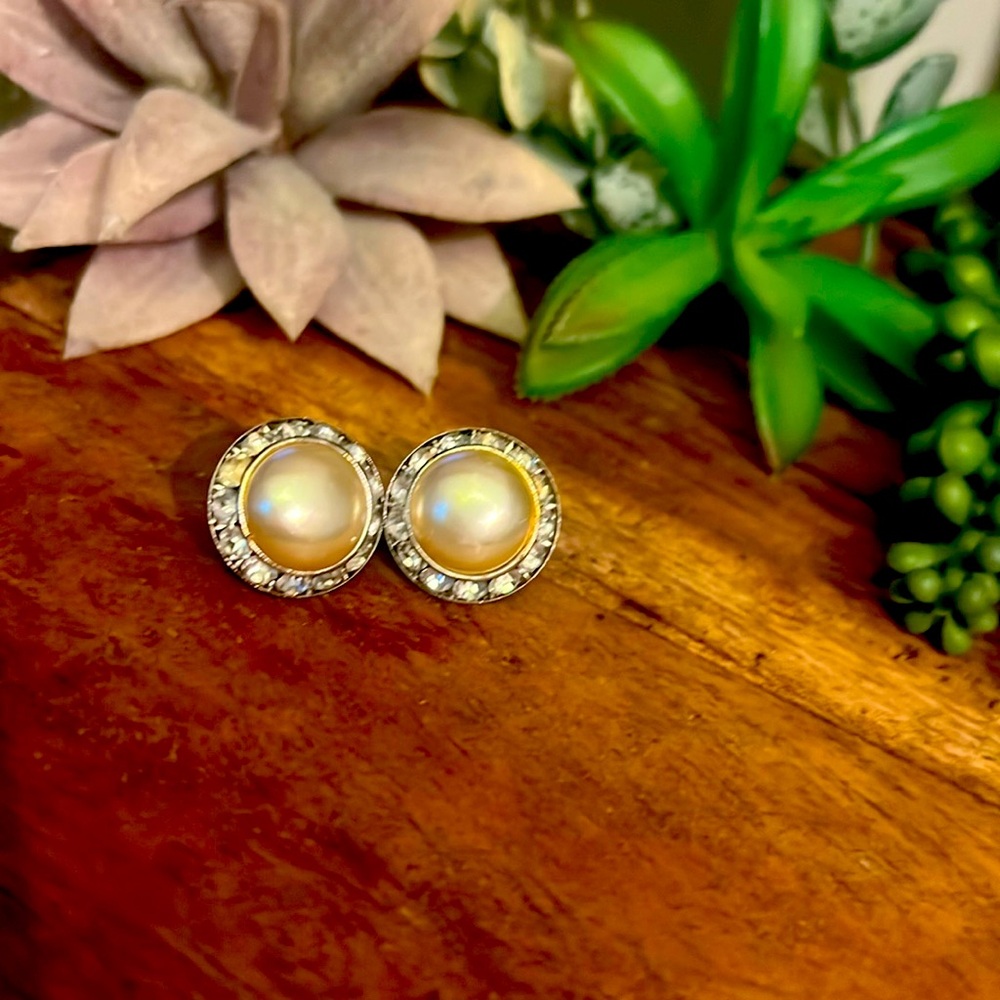 VINTAGE EARRINGS